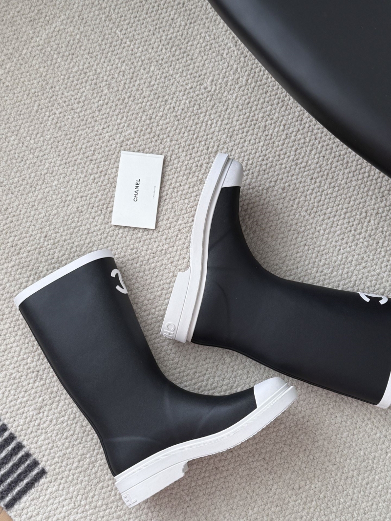 Ch**el boots
